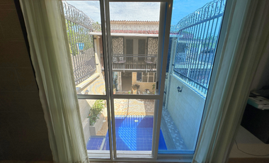 amplia casa a la venta con piscina en la vereda vanguardia