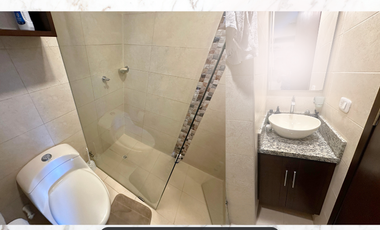 amplia casa a la venta con piscina en la vereda vanguardia