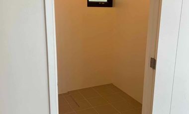 For Sale: 3 BR Rockwell Primaries East Bay Residences, Sucat