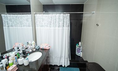 SE VENDE CASA EN COND DUNAS DEL MAR.