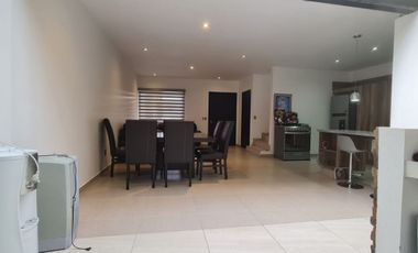 CASA 3 RECAMARAS ZONA ANGEL LEAÑO ZAPOPAN