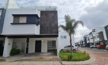 CASA 3 RECAMARAS ZONA ANGEL LEAÑO ZAPOPAN