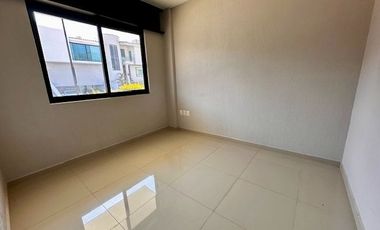 CASA EN VENTA, FRACCIONAMIENTO BOSQUES DE SANTA ANITA
