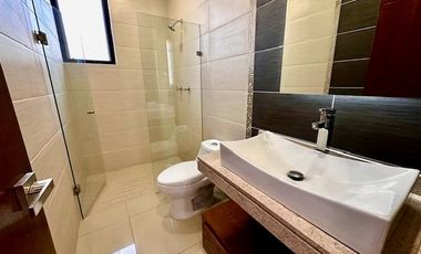 CASA EN VENTA, FRACCIONAMIENTO BOSQUES DE SANTA ANITA