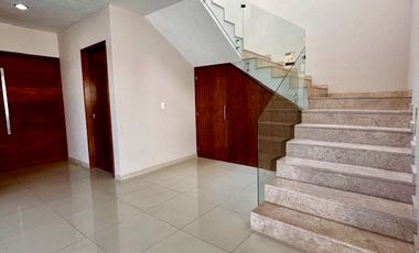 CASA EN VENTA, FRACCIONAMIENTO BOSQUES DE SANTA ANITA