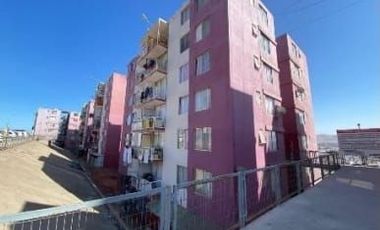 SE VENDE DEPTO EN COND. ALTOS DEL MIRADOR, ALTO HOSPICIO.