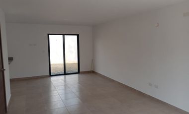 Casa por estrenar de venta en la Urbanización Los Prados, Vía a Salitre.