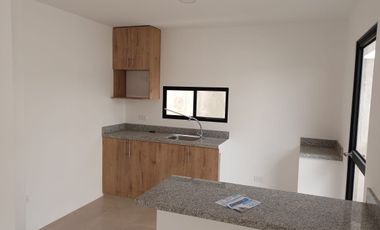 Casa por estrenar de venta en la Urbanización Los Prados, Vía a Salitre.