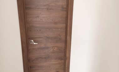 Casa por estrenar de venta en la Urbanización Los Prados, Vía a Salitre.