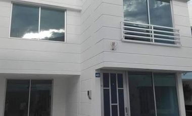 Casa en venta en conjunto en Girardot- Cundinamarca