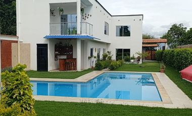 VENTA DE FINCA  EN ROZO ID 742