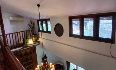 Dijual / Sewa Rumah Taman dengan Furnished Etnik di Cipete