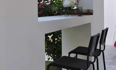 Great Deal! Bright and Cozy 4 Bedroom House For Sale at Multinational Village, Parañaque