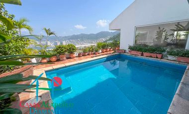 Departamento con alberca privada y vista al mar
