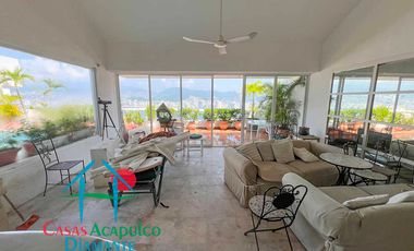 Departamento con alberca privada y vista al mar