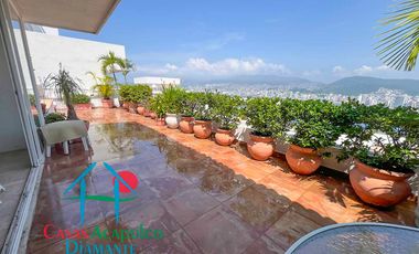 Departamento con alberca privada y vista al mar