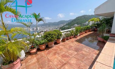 Departamento con alberca privada y vista al mar