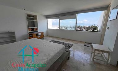 Departamento con alberca privada y vista al mar