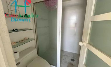 Departamento con alberca privada y vista al mar