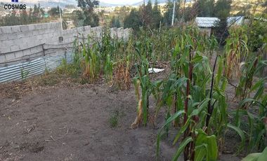 Venta de terreno con mediaguas en Otavalo sector La Magdalena, 800 m2