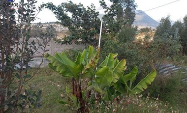 Venta de terreno con mediaguas en Otavalo sector La Magdalena, 800 m2