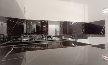 VENTA DEPARTAMENTO 1ER PISO 72M2 CHORRILLOS - $75,000