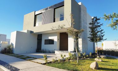 VENTA de casa NUEVA de dos plantas en esquina en CEIBA RESIDENCIAL