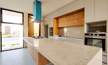 VENTA de casa NUEVA de dos plantas en esquina en CEIBA RESIDENCIAL