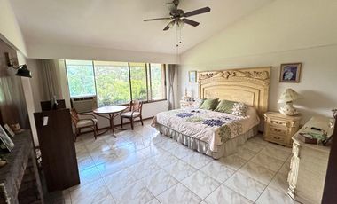 CASA EN VENTA EN LAS CAÑADAS