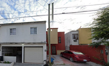 CASA EN VENTA EN HACIENDA LAS FUENTES - SF