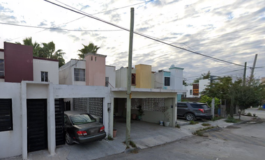 CASA EN VENTA EN HACIENDA LAS FUENTES - SF