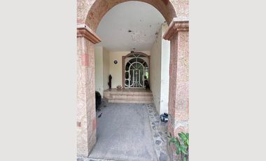CASA DE OPORTUNIDAD EN LAS CAÑADAS