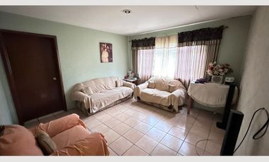 CASA DE OPORTUNIDAD EN LAS CAÑADAS