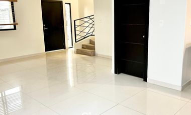 Renta de Casa en Antares Residencial