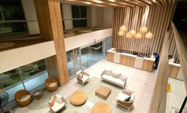 SE VENDE APARTAMENTO CON LICENCIA TURISTICA EN SALGUERO SUITES