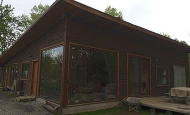 Casa orilla Estero parcela 4 Km Villarrica