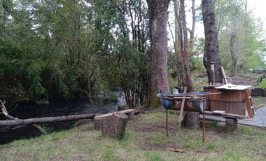 Casa orilla Estero parcela 4 Km Villarrica