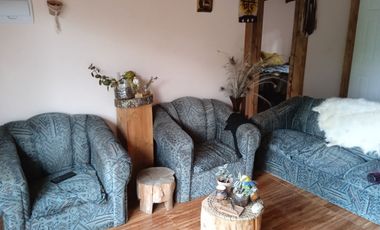 Casa orilla Estero parcela 4 Km Villarrica