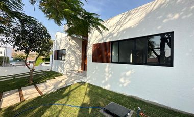 CASA EN VENTA EN FRACCIONAMIENTO LOMAS DE COCOYOC MORELOS