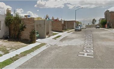 VOMO (EMB) CASA EN VENTA EN EX HDA STA TERESA GTO