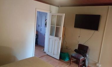 Venta amplio terreno con dos casas con acceso independiente