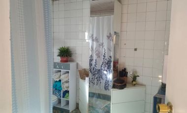 Venta amplio terreno con dos casas con acceso independiente