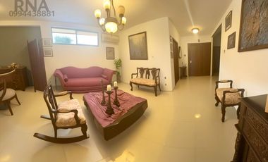 Alquiler - departamento Puerto Azul planta baja - 3 dormitorios -  4 baños -  sala de estar y terraza - 2 parqueos