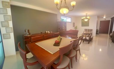 Alquiler - departamento Puerto Azul planta baja - 3 dormitorios -  4 baños -  sala de estar y terraza - 2 parqueos