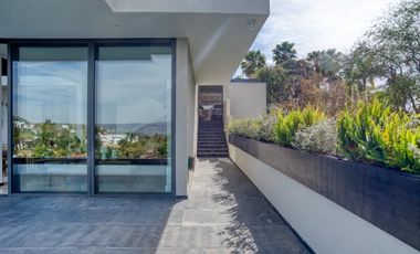 CASA EN VENTA EN LAS CAÑADAS