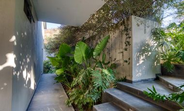 CASA EN VENTA EN LAS CAÑADAS