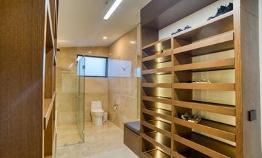 CASA EN VENTA EN LAS CAÑADAS