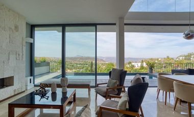 CASA EN VENTA EN LAS CAÑADAS