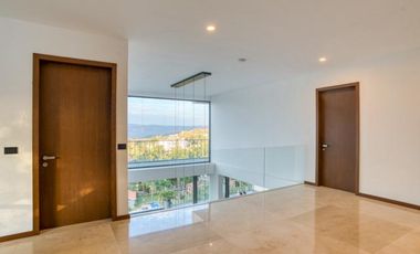 CASA EN VENTA EN LAS CAÑADAS