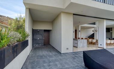 CASA EN VENTA EN LAS CAÑADAS